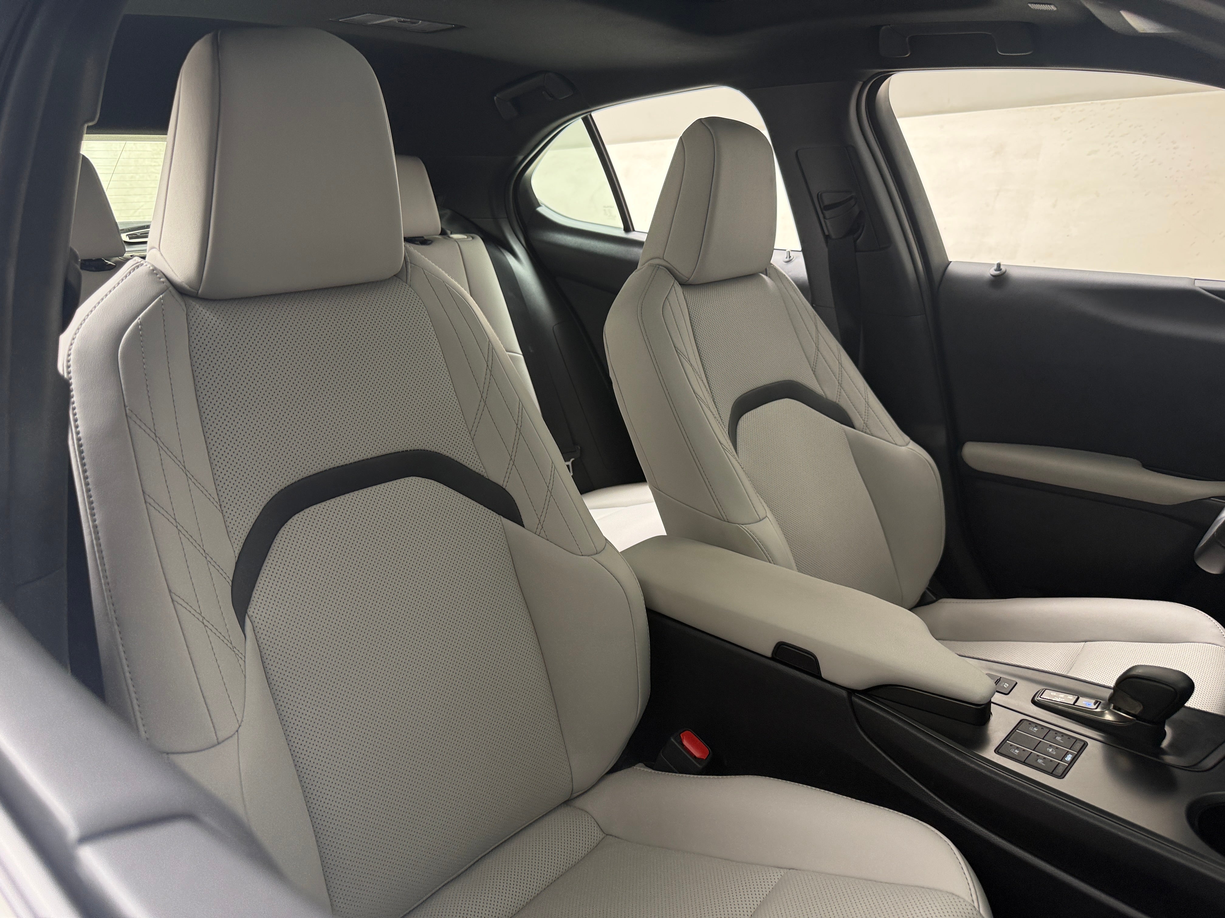 lexus ux hybrid 2025 JTHYBJAH1S2016088 image lexus ux hybrid 2025 JTHYBJAH1S2016088 image
